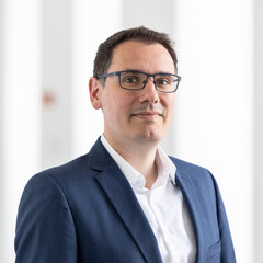 Dr. Sebastian Kronenberger