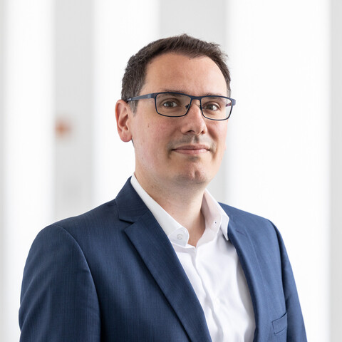 Dr. Sebastian Kronenberger