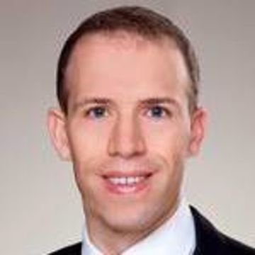 Dr. Alexander Hillert