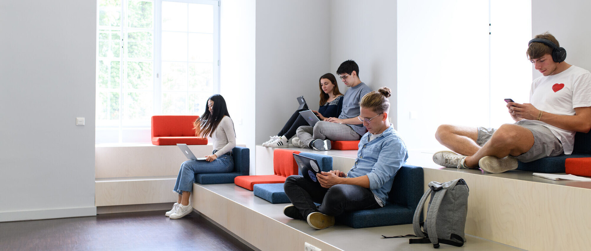 Studierende im Learning Center