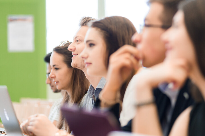 Studierende in Hörsaal