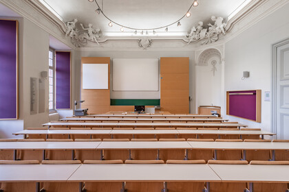 leerer Hörsaal