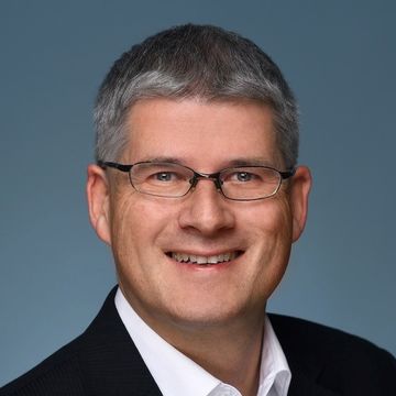 Prof. Dr. Lars Brehm