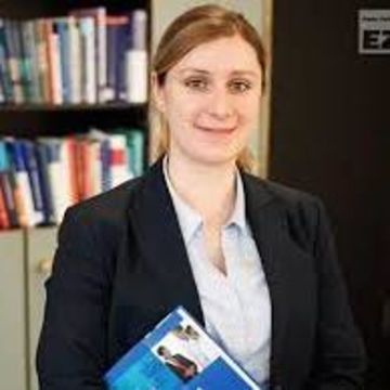 Univ.-Prof. Dr. Vera Winter (geb. Hinz)