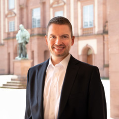 Prof. Dr. Florian Kraus