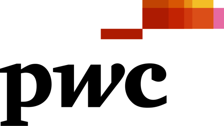 Logo: schwarzer Schriftzug "pwc" und rot-orangene überlappende Rechtecke rechts oben vom Schriftzug