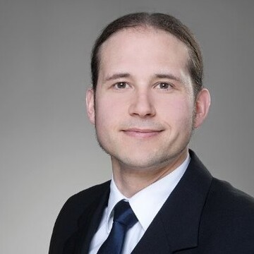 Dr. Kai Spohrer