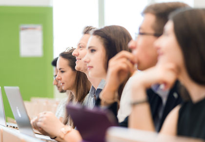 Studierende in Hörsaal