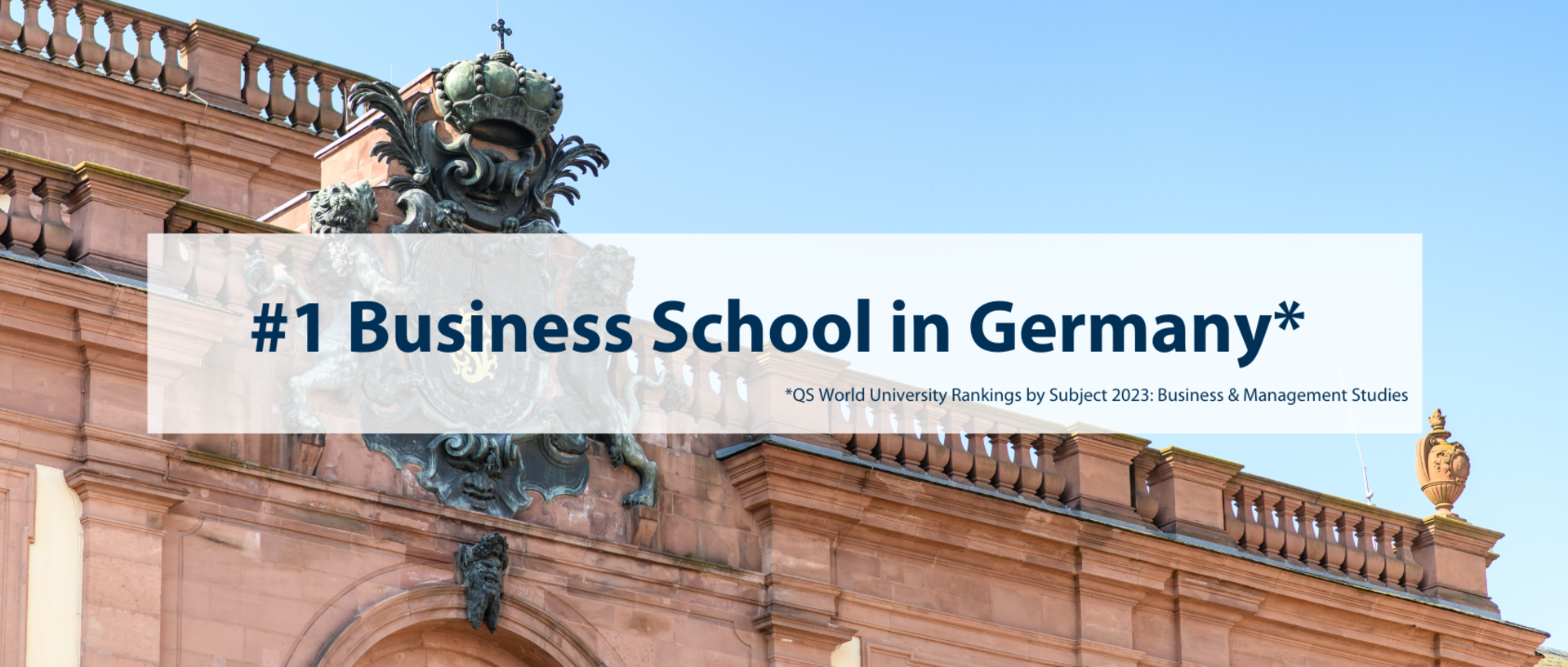 The Business School in Current Rankings Terrasse des Barockschloss Mannheim, Details der Verzierungen der Fassade