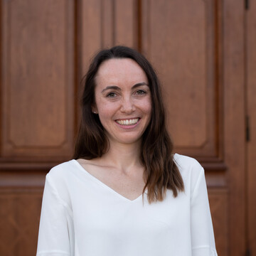 Dr. Alina Pfrang